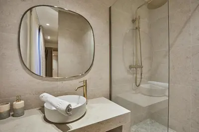 Salle de bains dans l'établissement Appartement au coeur de Paris Madeleine by Studio prestige