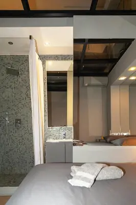 Salle de bains dans l'établissement Loft atypique avec terrasse, calme et cosy