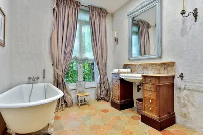 Salle de bains dans l'établissement Villa Boileau - Welkeys