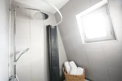 Salle de bains dans l'établissement Heavenly & Cozy Parisian Flat - Place Voltaire