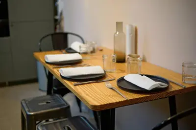 Restaurant ou autre lieu de restauration dans l'établissement Family flat, 15' away from Paris city center
