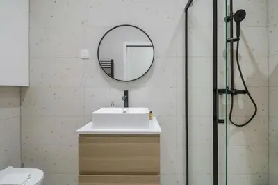Salle de bains dans l'établissement 02.Appart 4pers#1 Bedroom#Pigalle#Opéra#Paris 9