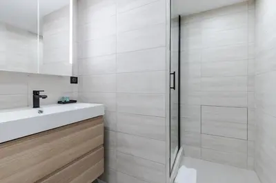 Salle de bains dans l'établissement Appartement Design en Duplex 2BR à Oberkampf