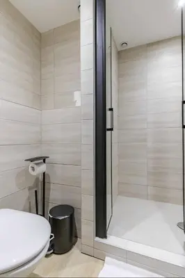 Salle de bains dans l'établissement HSH Parmentier-Couronnes II Appartement Design 4P-1BR