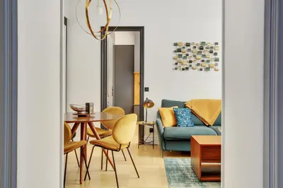 Coin salon dans l'établissement Séjours Parisiens / Suite Belle Courcelles / 4*