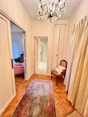 Coin salon dans l'établissement Paris luxury apartment - Award 2026