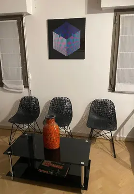 Télévision ou salle de divertissement dans l'établissement Beautiful 45 m2 private apartment in Paris Montparnasse