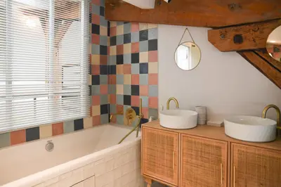 Salle de bains dans l'établissement Comfortable 150 m house in the heart of Paris
