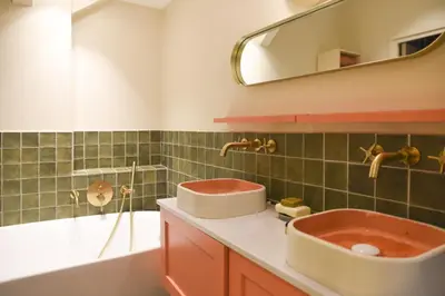 Salle de bains dans l'établissement Comfortable 150 m house in the heart of Paris