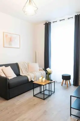 Plan de l'établissement Le Parisien-Clichy-2 pièces Zen