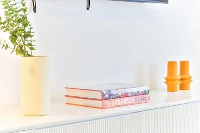 Bibliothèque dans l'appartement