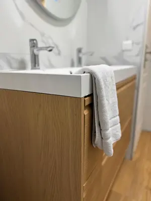 Salle de bains dans l'établissement APPARTEMENT AU COEUR DU PARIS TOURISTIQUE