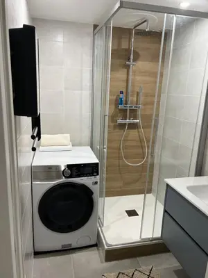 Salle de bains dans l'établissement Logement design entier neuf à Paris Gentilly