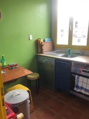 Cuisine ou kitchenette dans l'établissement Parigi XI grande appart 2 camere da letto bagno privato 4 e più ospiti