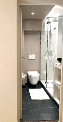Salle de bains dans l'établissement Studio climatisé pour 1 ou 2 personnes au 109 avenue Mozart Paris 16
