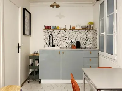 Cuisine ou kitchenette dans l'établissement STUDIO TOURNELLES 75003 Paris Center