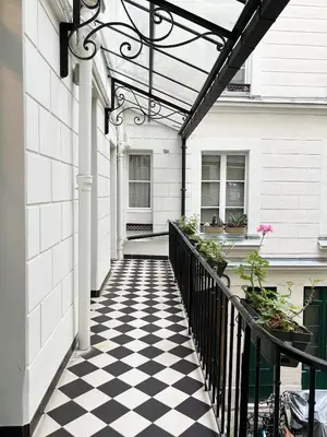 Balcon ou terrasse dans l'établissement STUDIO TOURNELLES 75003 Paris Center