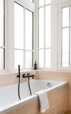 Salle de bains dans l'établissement Limehome Paris Montmartre