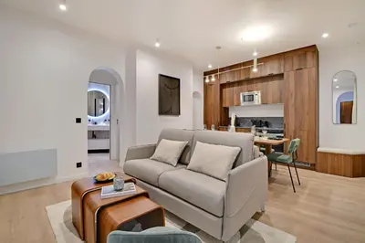 Cuisine ou kitchenette dans l'établissement Spacious Apartment - 3BDR-6P