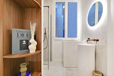 Salle de bains dans l'établissement Spacious Apartment - 3BDR-6P