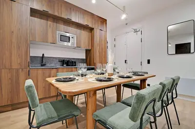 Cuisine ou kitchenette dans l'établissement Spacious Apartment - 3BDR-6P