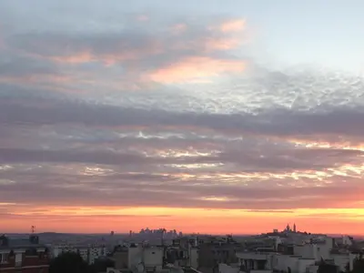 Lever ou coucher de soleil vu de l'appartement ou à proximité