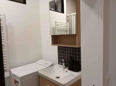 Salle de bains dans l'établissement Appartement - Paris 20