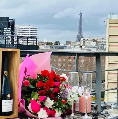 Boissons dans l'établissement Luxury Penthouse Eiffel Tower view