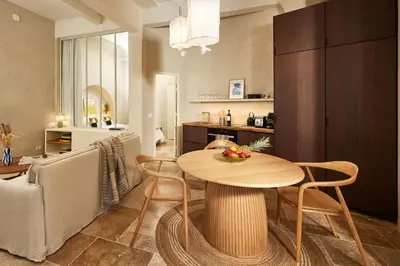 Coin salon dans l'établissement Cosy 1BR with outside space neighboring Le Marais