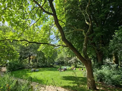 Jardin de l'établissement Cosy 1BR with outside space neighboring Le Marais