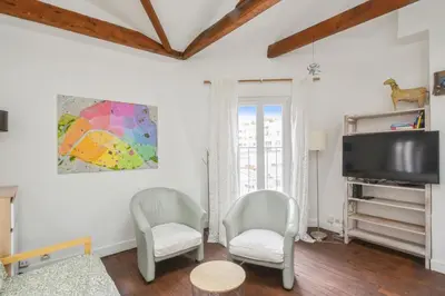 Télévision ou salle de divertissement dans l'établissement Appartement Surcouf - Welkeys