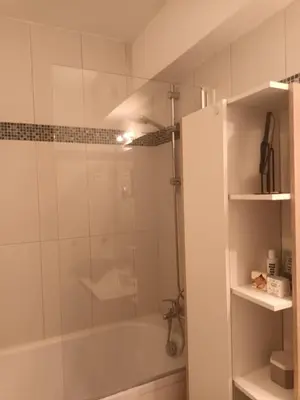 Salle de bains dans l'établissement Sunny Flat in Paris