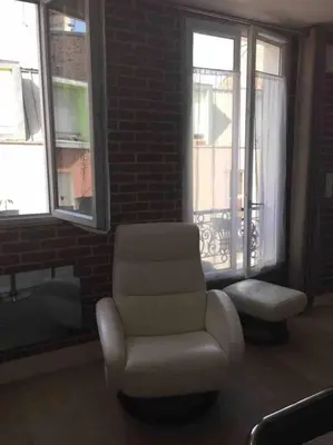 Coin salon dans l'établissement Duplex 45m2 -Zac L’Oreal - Palais de Justice Paris