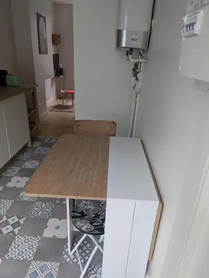 Cuisine ou kitchenette dans l'établissement Studio Paris buttes Chaumont