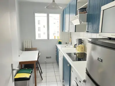 Cuisine ou kitchenette dans l'établissement Paris charm suite authentique, quartier latin, 4/6 pers