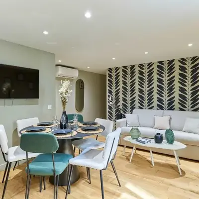 Apartment Center of Paris by Studio prestige
