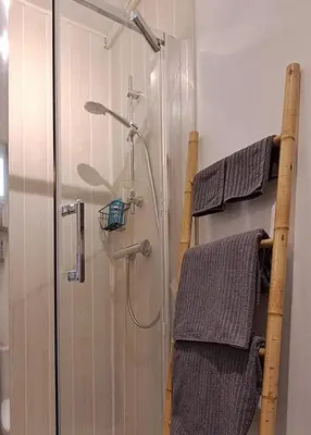 Salle de bains dans l'établissement Paris Opéra - Montmartre & Metro 13 & 14