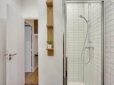 Salle de bains dans l'établissement Amazing Apartment: 2BR/4P -Bastille/Saint Ambroise