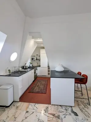 Cuisine ou kitchenette dans l'établissement Appartement lumineux avec terrasse à 7min de Paris