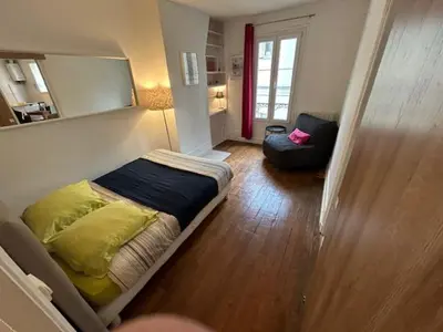 Un ou plusieurs lits dans un hébergement de l'établissement Paris Sacré Coeur Montmartre et Tour Eiffel, 8 people,