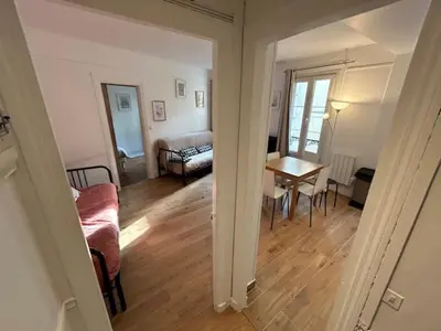 Un ou plusieurs lits dans un hébergement de l'établissement Paris Sacré Coeur Montmartre et Tour Eiffel, 8 people,