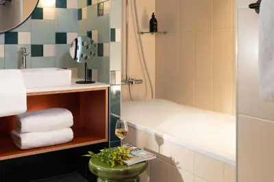 Salle de bains dans l'établissement Yuna Montmartre - ApartHotel