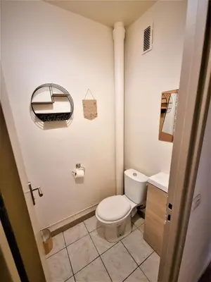 Salle de bains dans l'établissement Appart' convivial 3 Ch 73m² à proximité de Paris