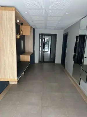 Cuisine ou kitchenette dans l'établissement Appartement Neuf de 40 M2 à Issy-Les-Mx / Paris 15