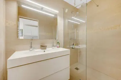 Salle de bains dans l'établissement Espace Champerret - 1 Bedroom 4 people