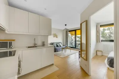 Cuisine ou kitchenette dans l'établissement Espace Champerret - 1 Bedroom 4 people