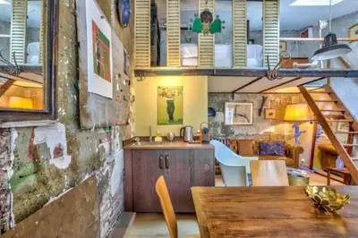 Coin salon dans l'établissement Geranimus St Paul Coeur de paris