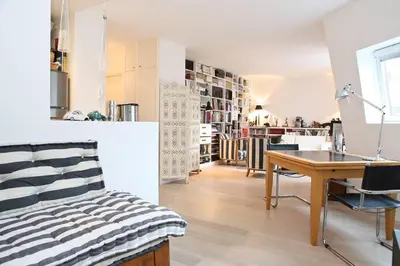 Cuisine ou kitchenette dans l'établissement PARIS SOUS LES TOITS
