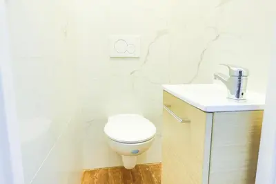 Salle de bains dans l'établissement Appartement spacieux -1BDR/4P -Le bas Montmartre