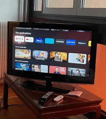 Télévision ou salle de divertissement dans l'établissement Appartement 2 pièces Paris